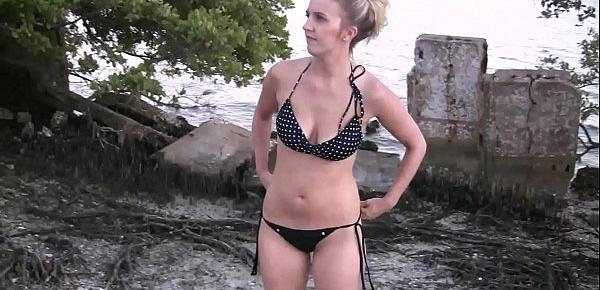  Flashing striptease teen blonde in bikini by the beach in public